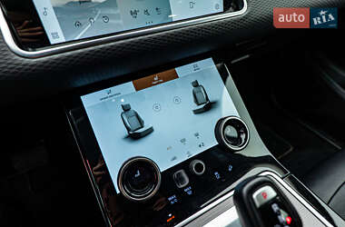 Позашляховик / Кросовер Land Rover Range Rover Evoque 2021 в 