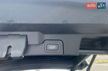 Внедорожник / Кроссовер Land Rover Range Rover Evoque 2016 в 