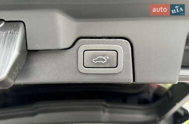 Внедорожник / Кроссовер Land Rover Range Rover Evoque 2015 в 