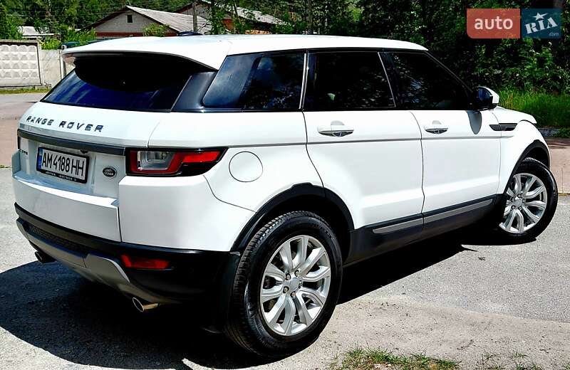 Внедорожник / Кроссовер Land Rover Range Rover Evoque 2015 в Житомире