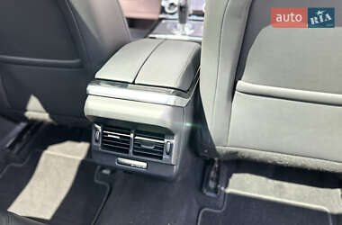 Внедорожник / Кроссовер Land Rover Range Rover Evoque 2022 в 