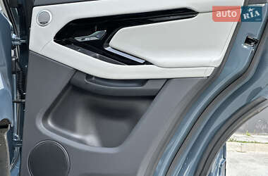 Внедорожник / Кроссовер Land Rover Range Rover Evoque 2024 в 