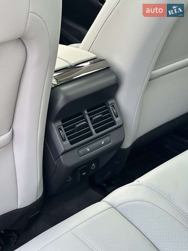 Внедорожник / Кроссовер Land Rover Range Rover Evoque 2024 в Киеве