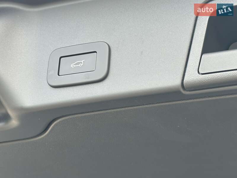 Внедорожник / Кроссовер Land Rover Range Rover Evoque 2024 в Киеве