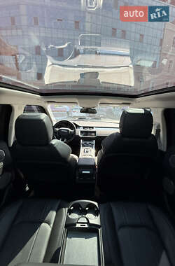 Внедорожник / Кроссовер Land Rover Range Rover Evoque 2017 в 