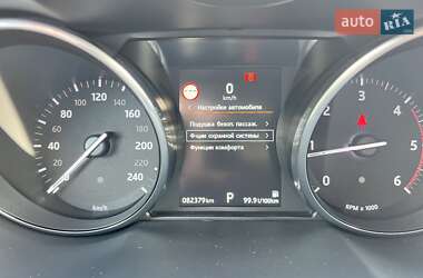 Внедорожник / Кроссовер Land Rover Range Rover Evoque 2015 в 