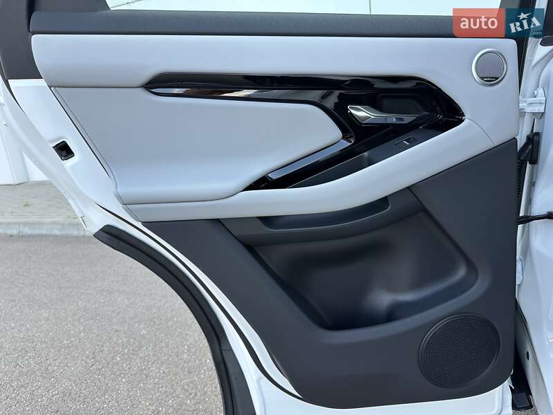 Внедорожник / Кроссовер Land Rover Range Rover Evoque 2024 в Киеве