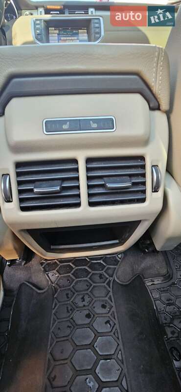 Внедорожник / Кроссовер Land Rover Range Rover Evoque 2015 в Днепре фото 17 Внедорожник / Кроссовер Land Rover Range Rover Evoque 2015 в Днепре