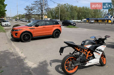 Внедорожник / Кроссовер Land Rover Range Rover Evoque 2015 в Киеве
