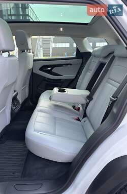 Внедорожник / Кроссовер Land Rover Range Rover Evoque 2024 в 