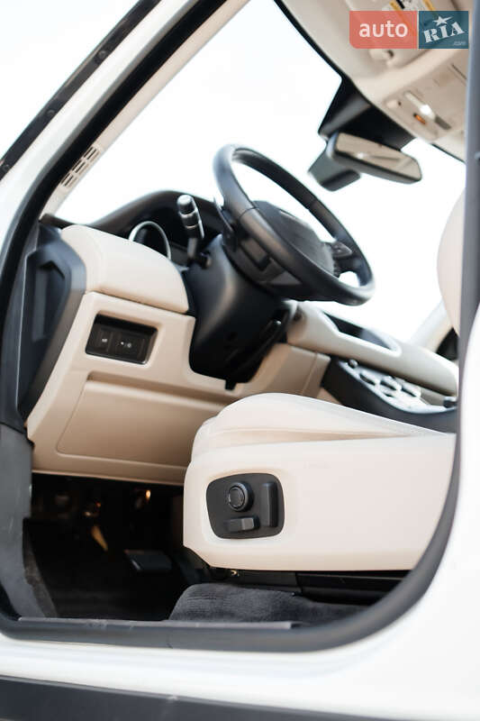 Внедорожник / Кроссовер Land Rover Range Rover Evoque 2018 в Коломые фото 32 Внедорожник / Кроссовер Land Rover Range Rover Evoque 2018 в Коломые