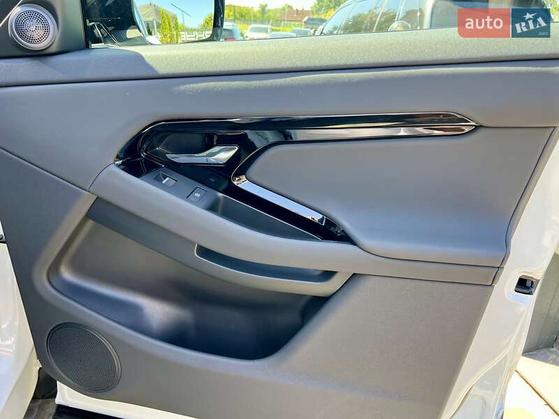 Внедорожник / Кроссовер Land Rover Range Rover Evoque 2024 в Киеве фото 50 Внедорожник / Кроссовер Land Rover Range Rover Evoque 2024 в Киеве