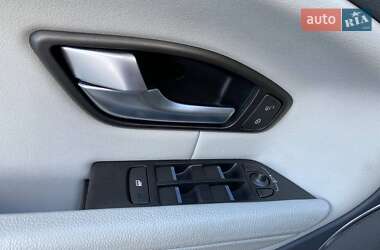 Внедорожник / Кроссовер Land Rover Range Rover Evoque 2016 в 