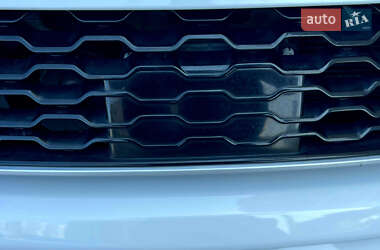 Внедорожник / Кроссовер Land Rover Range Rover Evoque 2016 в 