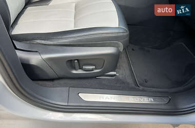 Внедорожник / Кроссовер Land Rover Range Rover Evoque 2020 в 