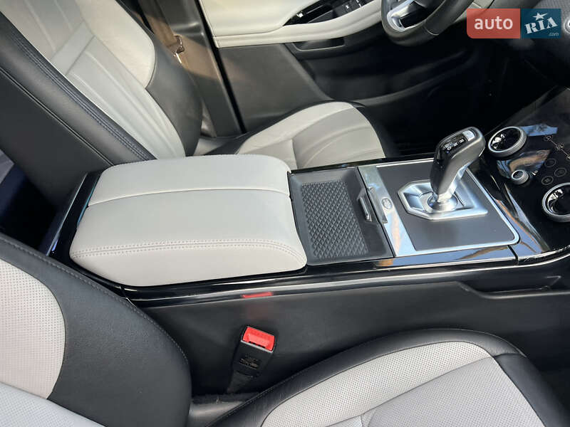 Позашляховик / Кросовер Land Rover Range Rover Evoque 2020 в Києві