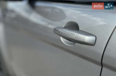 Позашляховик / Кросовер Land Rover Range Rover Evoque 2013 в 