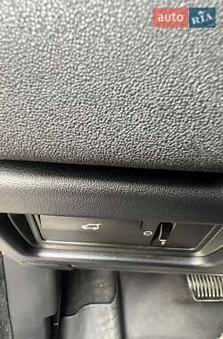 Внедорожник / Кроссовер Land Rover Range Rover Evoque 2015 в 
