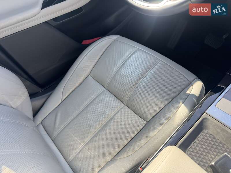 Внедорожник / Кроссовер Land Rover Range Rover Evoque 2019 в Тернополе