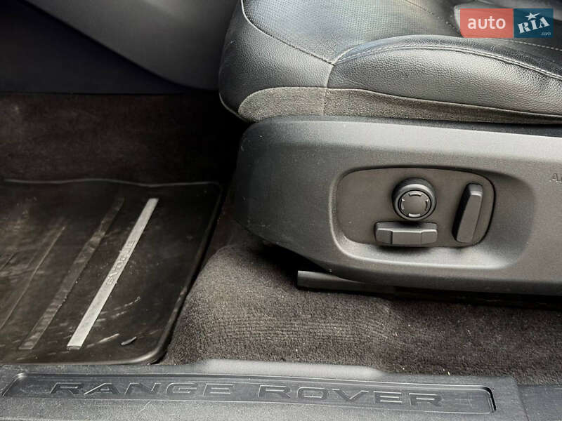 Внедорожник / Кроссовер Land Rover Range Rover Evoque 2015 в Киеве