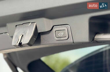 Внедорожник / Кроссовер Land Rover Range Rover Evoque 2015 в 