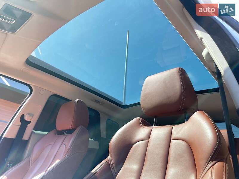 Внедорожник / Кроссовер Land Rover Range Rover Evoque 2012 в Кривом Роге фото 19 Внедорожник / Кроссовер Land Rover Range Rover Evoque 2012 в Кривом Роге