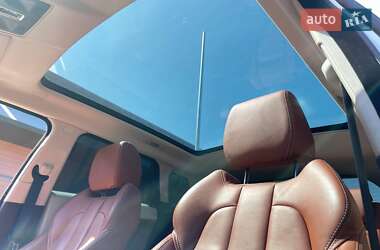Внедорожник / Кроссовер Land Rover Range Rover Evoque 2012 в 