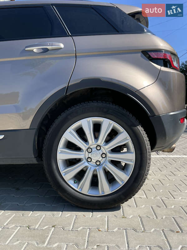 Внедорожник / Кроссовер Land Rover Range Rover Evoque 2017 в Ивано-Франковске