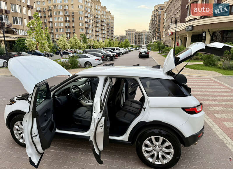 Позашляховик / Кросовер Land Rover Range Rover Evoque 2017 в Києві