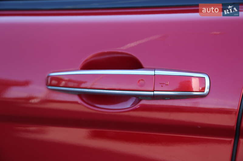 Внедорожник / Кроссовер Land Rover Range Rover Evoque 2014 в Киеве