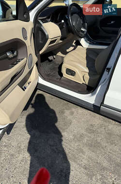 Внедорожник / Кроссовер Land Rover Range Rover Evoque 2014 в 