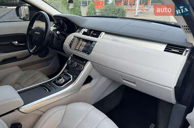 Внедорожник / Кроссовер Land Rover Range Rover Evoque 2013 в 