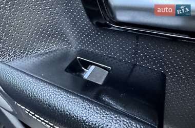 Внедорожник / Кроссовер Land Rover Range Rover Evoque 2014 в 