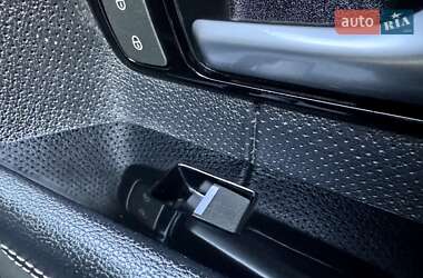 Внедорожник / Кроссовер Land Rover Range Rover Evoque 2014 в 