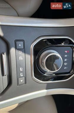 Внедорожник / Кроссовер Land Rover Range Rover Evoque 2012 в 