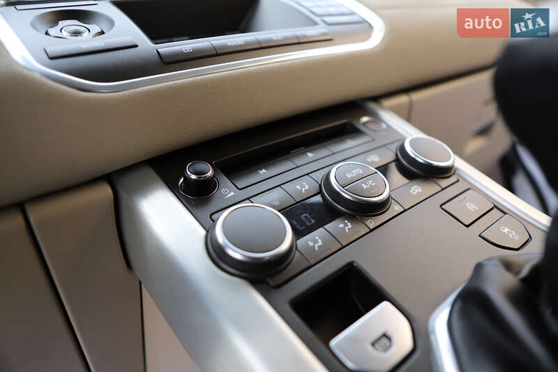 Позашляховик / Кросовер Land Rover Range Rover Evoque 2014 в Дрогобичі