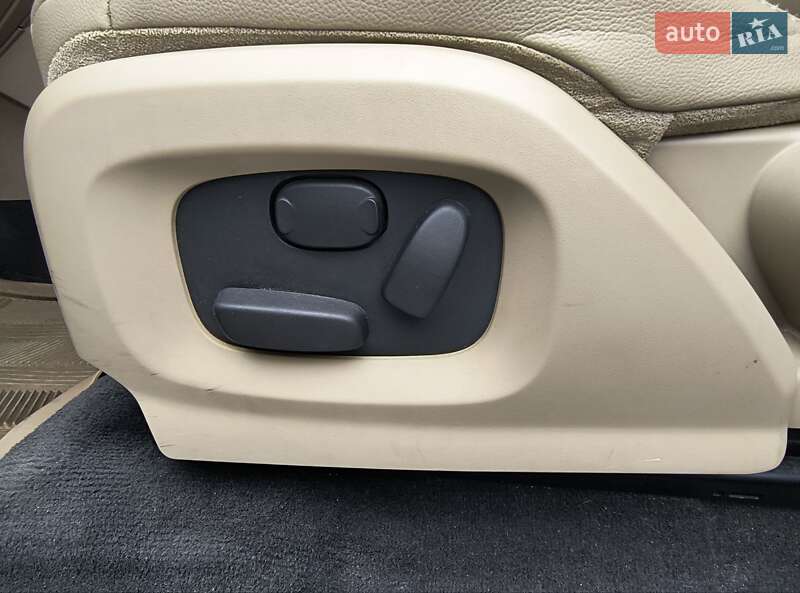 Внедорожник / Кроссовер Land Rover Range Rover Evoque 2011 в Житомире