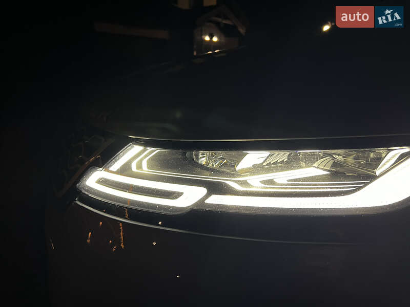 Внедорожник / Кроссовер Land Rover Range Rover Evoque 2019 в Киеве