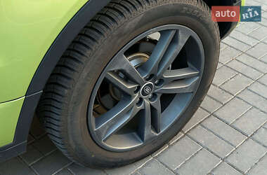 Позашляховик / Кросовер Land Rover Range Rover Evoque 2012 в 