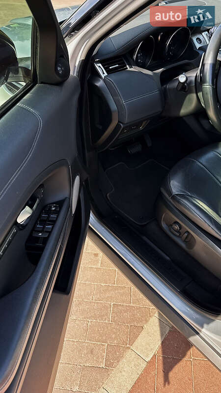 Внедорожник / Кроссовер Land Rover Range Rover Evoque 2017 в Житомире фото 7 Внедорожник / Кроссовер Land Rover Range Rover Evoque 2017 в Житомире