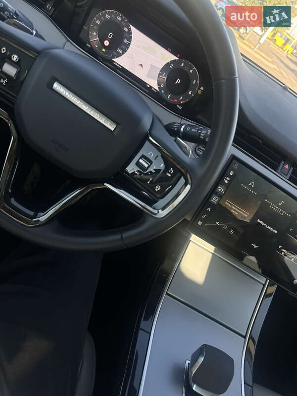 Внедорожник / Кроссовер Land Rover Range Rover Evoque 2023 в Киеве