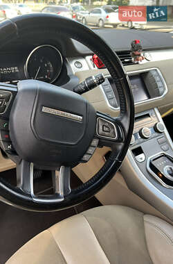 Позашляховик / Кросовер Land Rover Range Rover Evoque 2013 в 