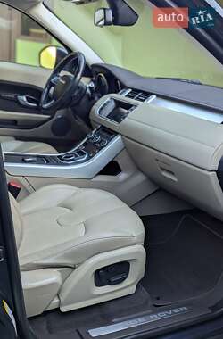 Внедорожник / Кроссовер Land Rover Range Rover Evoque 2015 в 