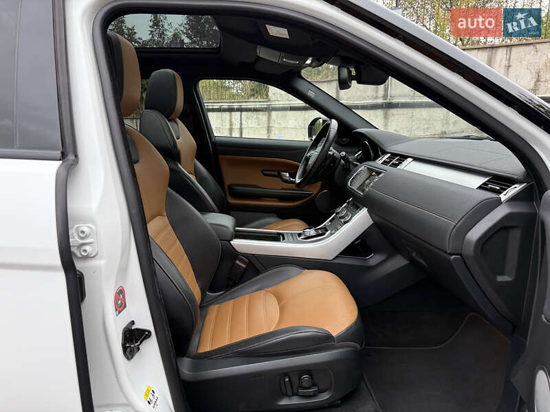 Внедорожник / Кроссовер Land Rover Range Rover Evoque 2015 в Ровно