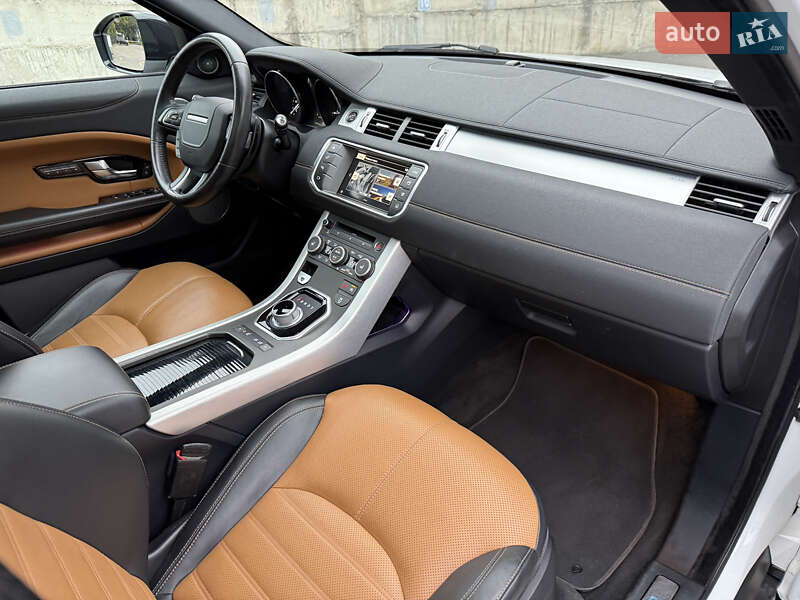 Внедорожник / Кроссовер Land Rover Range Rover Evoque 2015 в Ровно