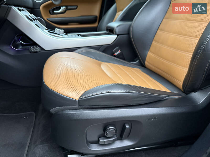 Внедорожник / Кроссовер Land Rover Range Rover Evoque 2015 в Ровно