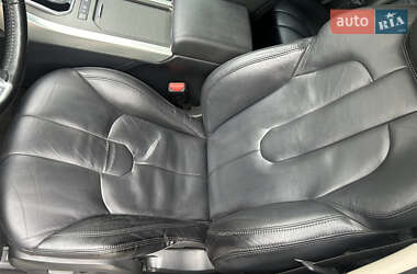 Внедорожник / Кроссовер Land Rover Range Rover Evoque 2013 в 