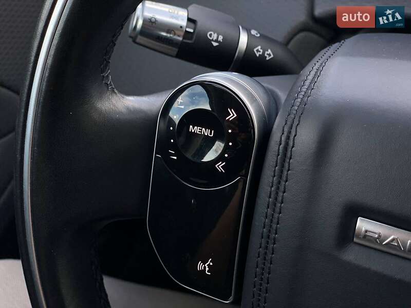 Внедорожник / Кроссовер Land Rover Range Rover Evoque 2020 в Киеве