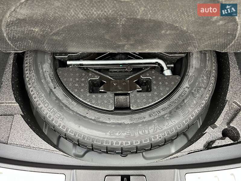 Внедорожник / Кроссовер Land Rover Range Rover Evoque 2023 в Днепре