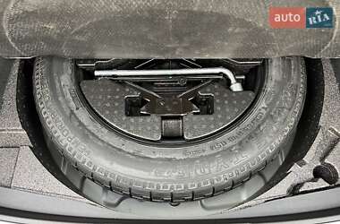 Внедорожник / Кроссовер Land Rover Range Rover Evoque 2023 в 